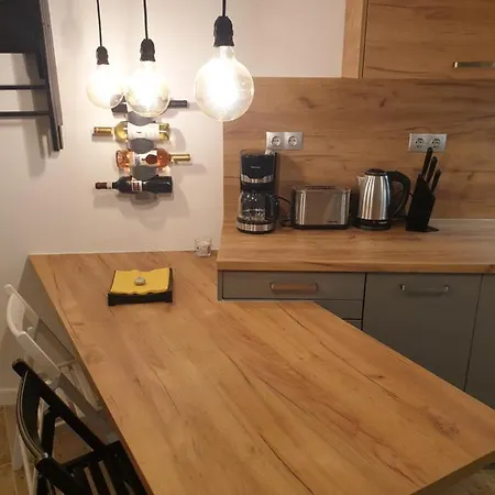Nomad Hut 1br Next To Old Town Free Street Parking