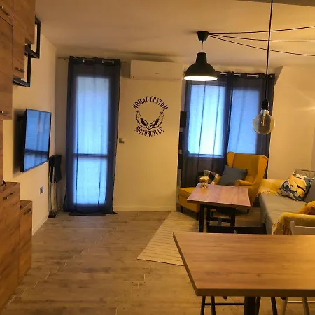 Nomad Hut 1br Next To Old Town Free Street Parking