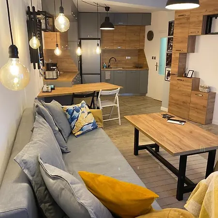 Nomad Hut 1br Next To Old Town Free Street Parking