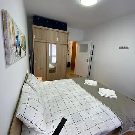 Nomad Hut 1br Next To Old Town Free Street Parking